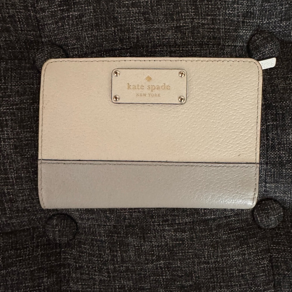 Kate Spade Cream and Gray Wallet